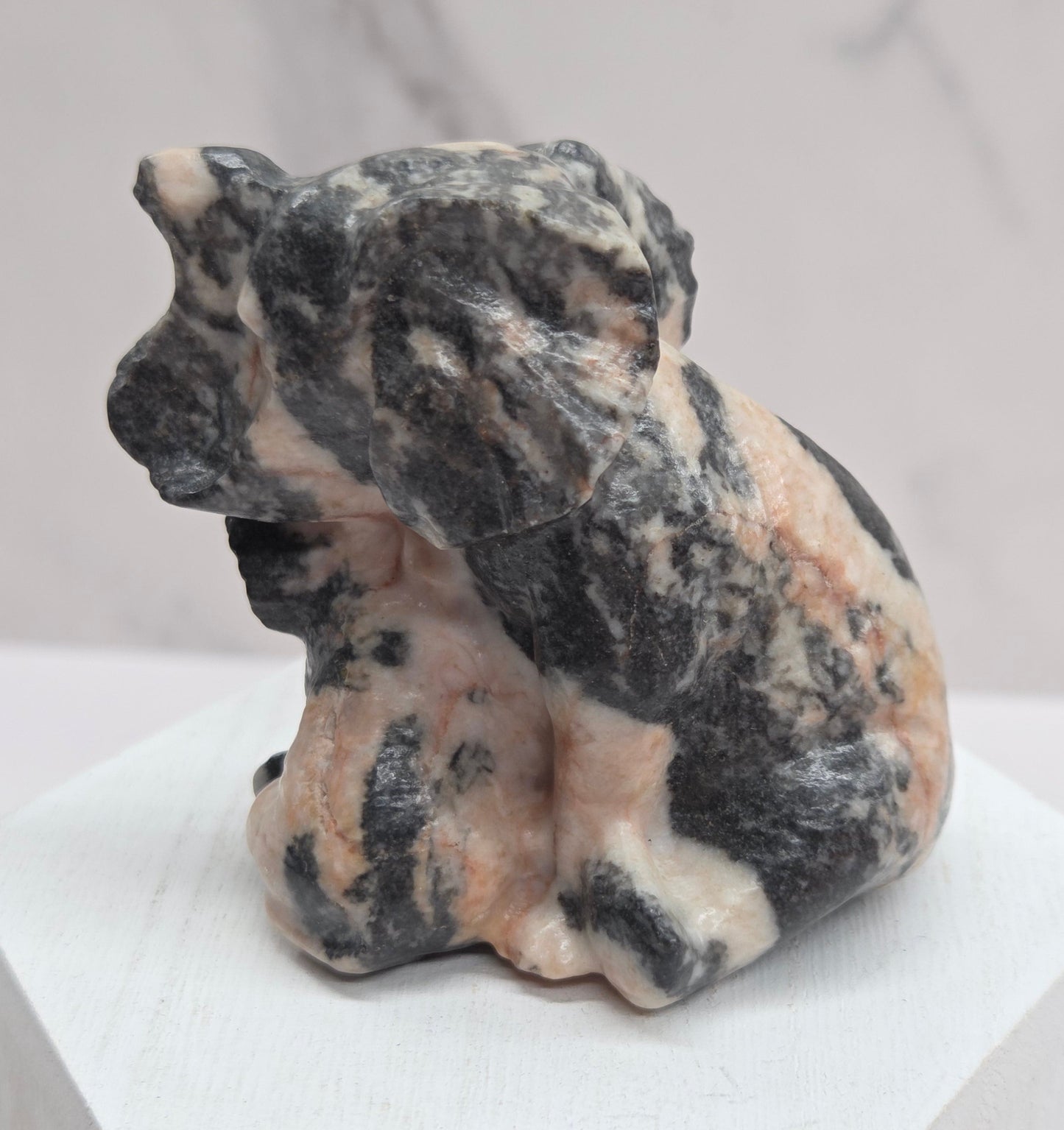 Elephant w/ baby carving