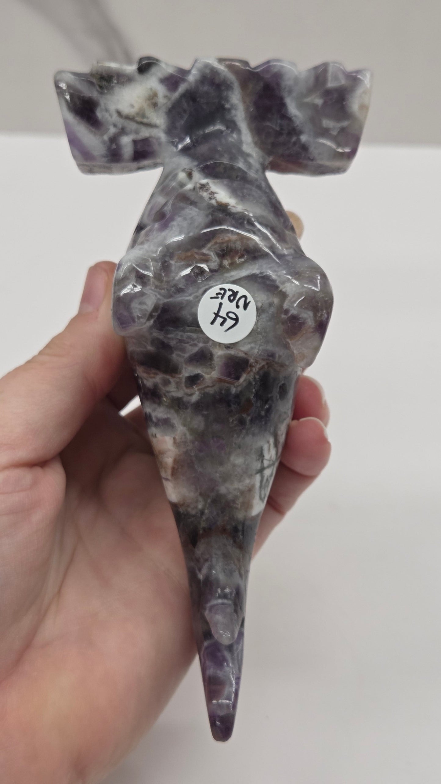 Hammerhead shark carving (L)