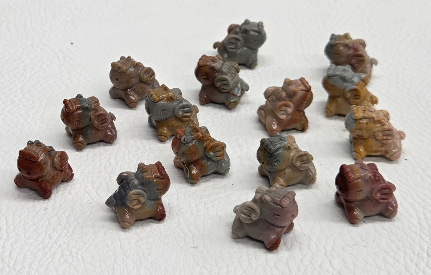 Alashan Agate mini carving - Pegasus