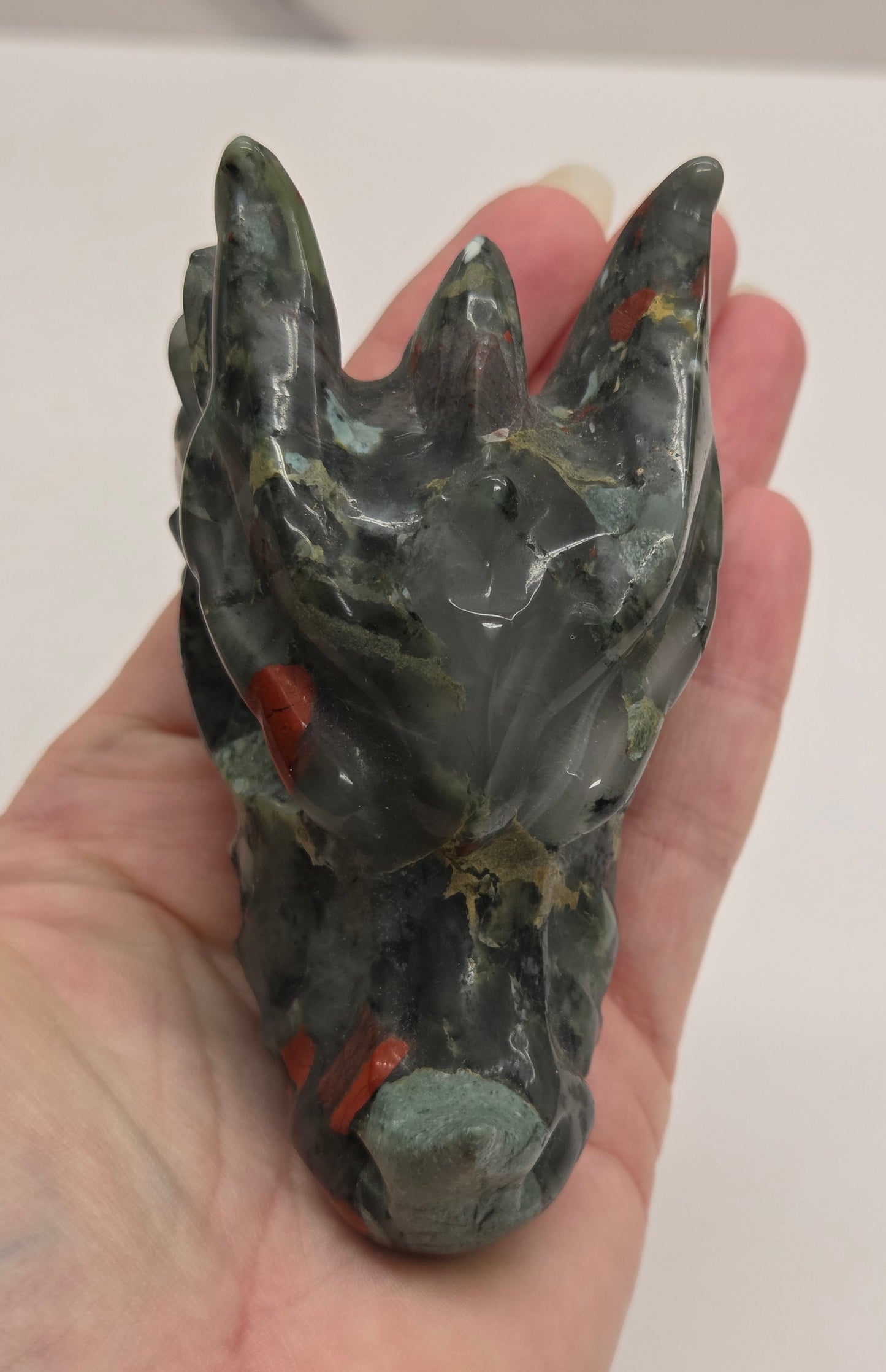 Dragon head - African Bloodstone (M)
