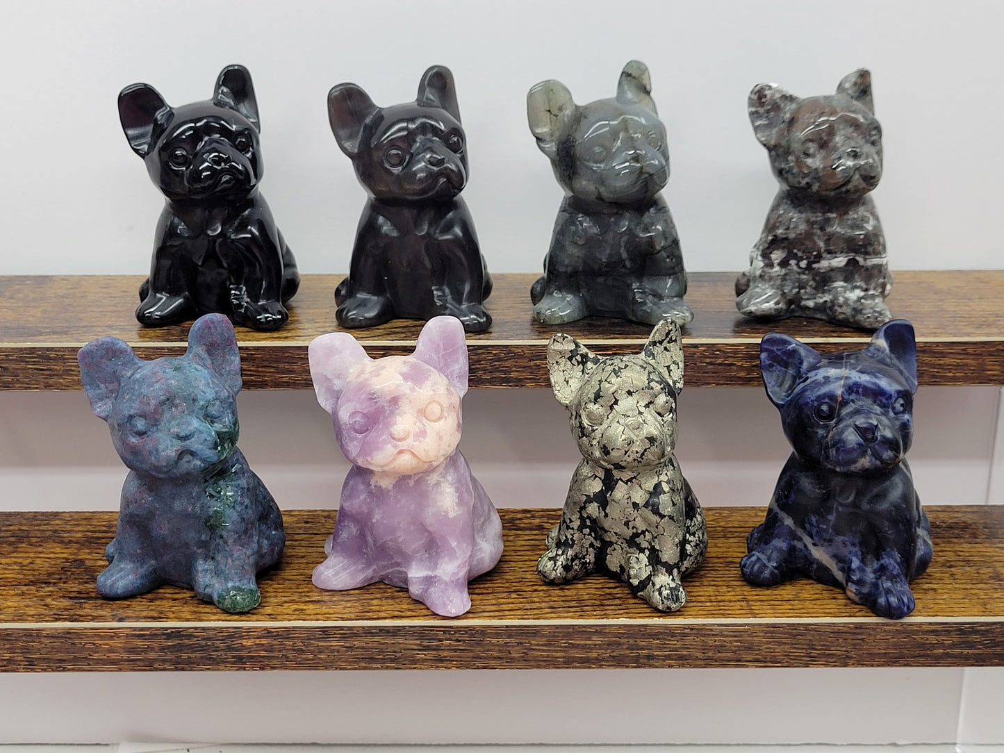 Dog carving - Frenchie