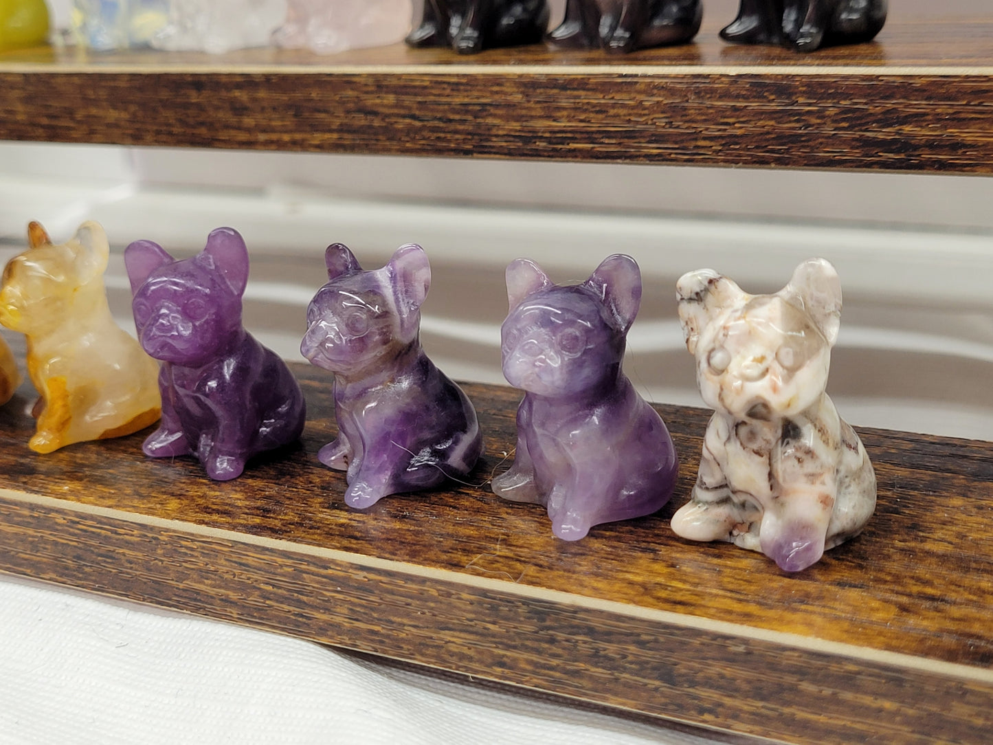 Dog carving small - Frenchie