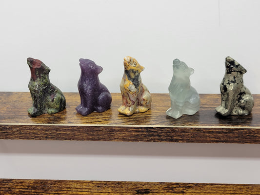 Wolf carvings (small)