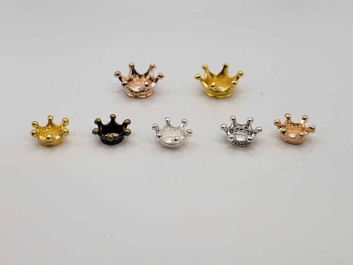 Mini crown sphere stands