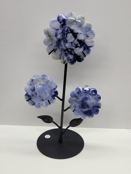 Triple sunflower on stand - Sodalite