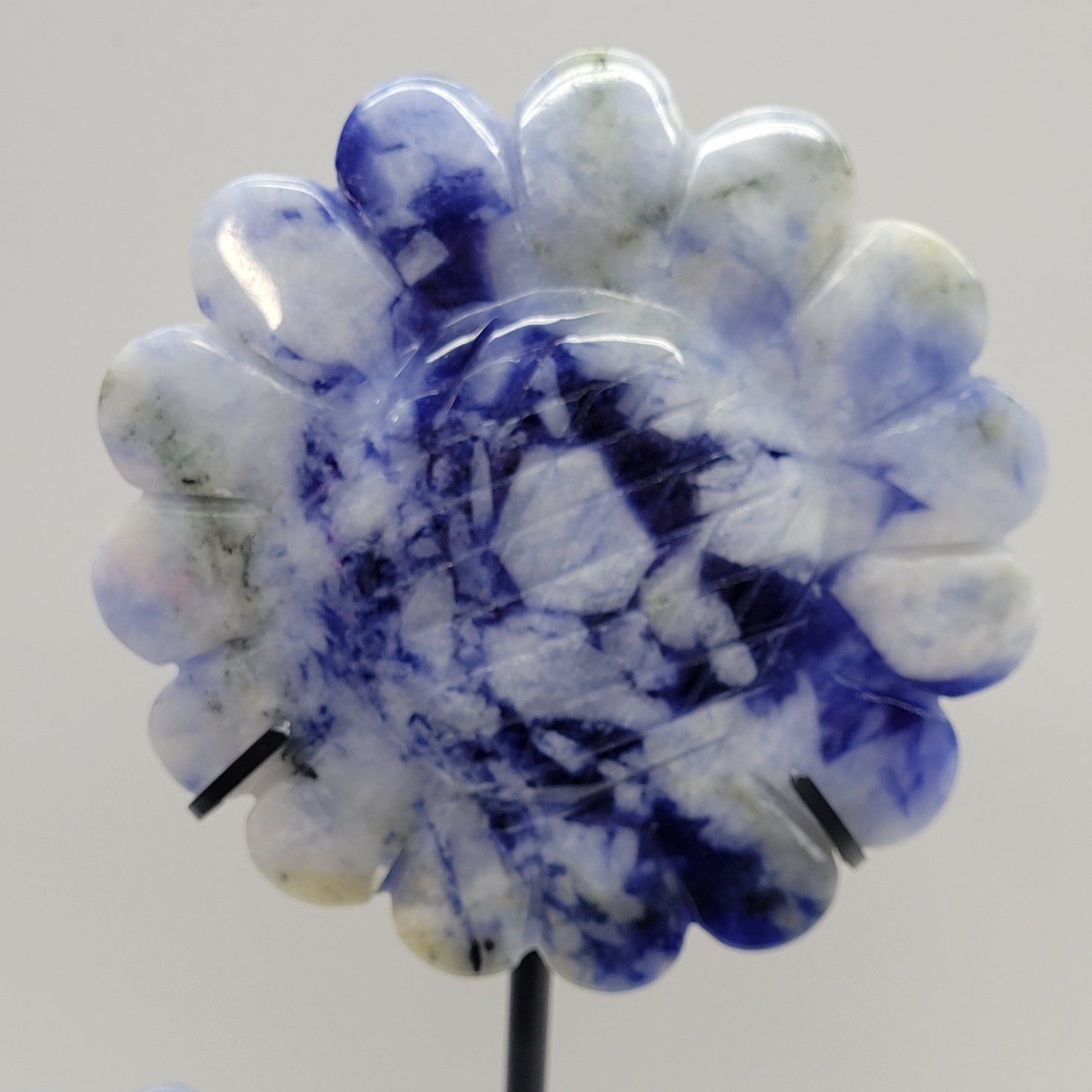 Triple sunflower on stand - Sodalite