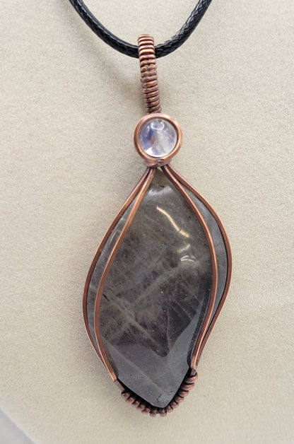 Wire wrapped cabochon necklace - Sunset Lab w/ Moonstone