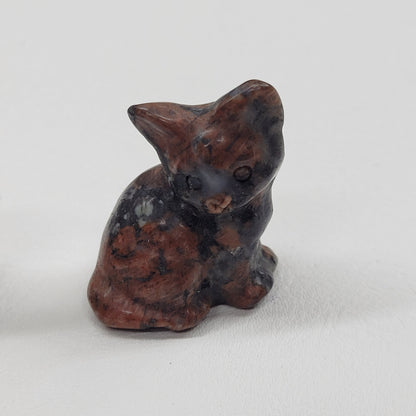 Cat/kitty carvings - side sitting