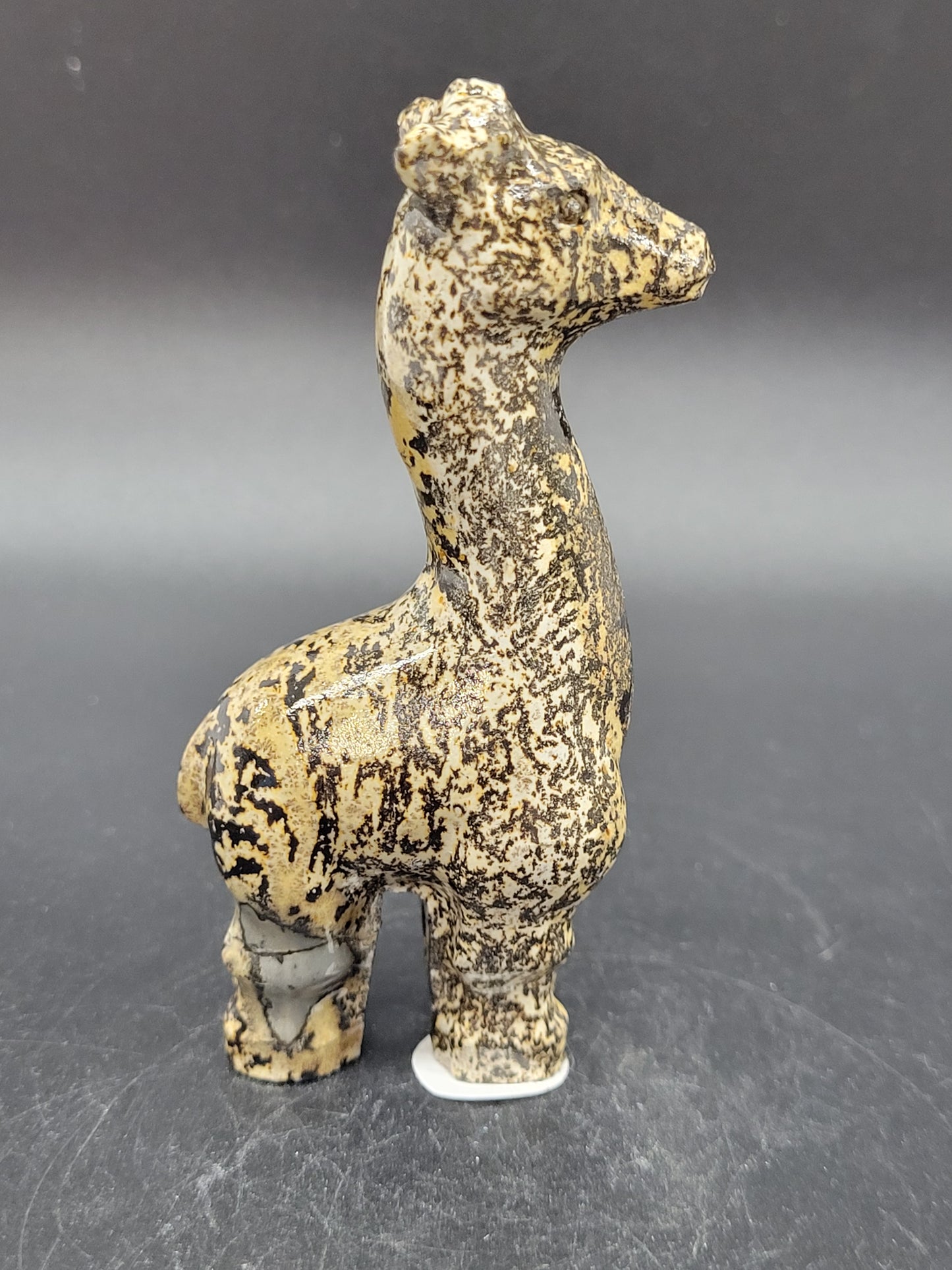 Picture Jasper giraffe carving (small)