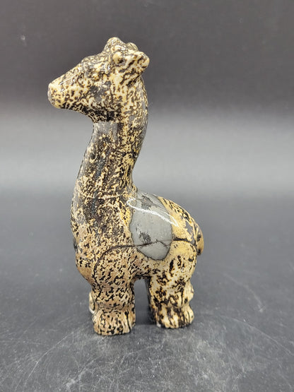 Picture Jasper giraffe carving (small)