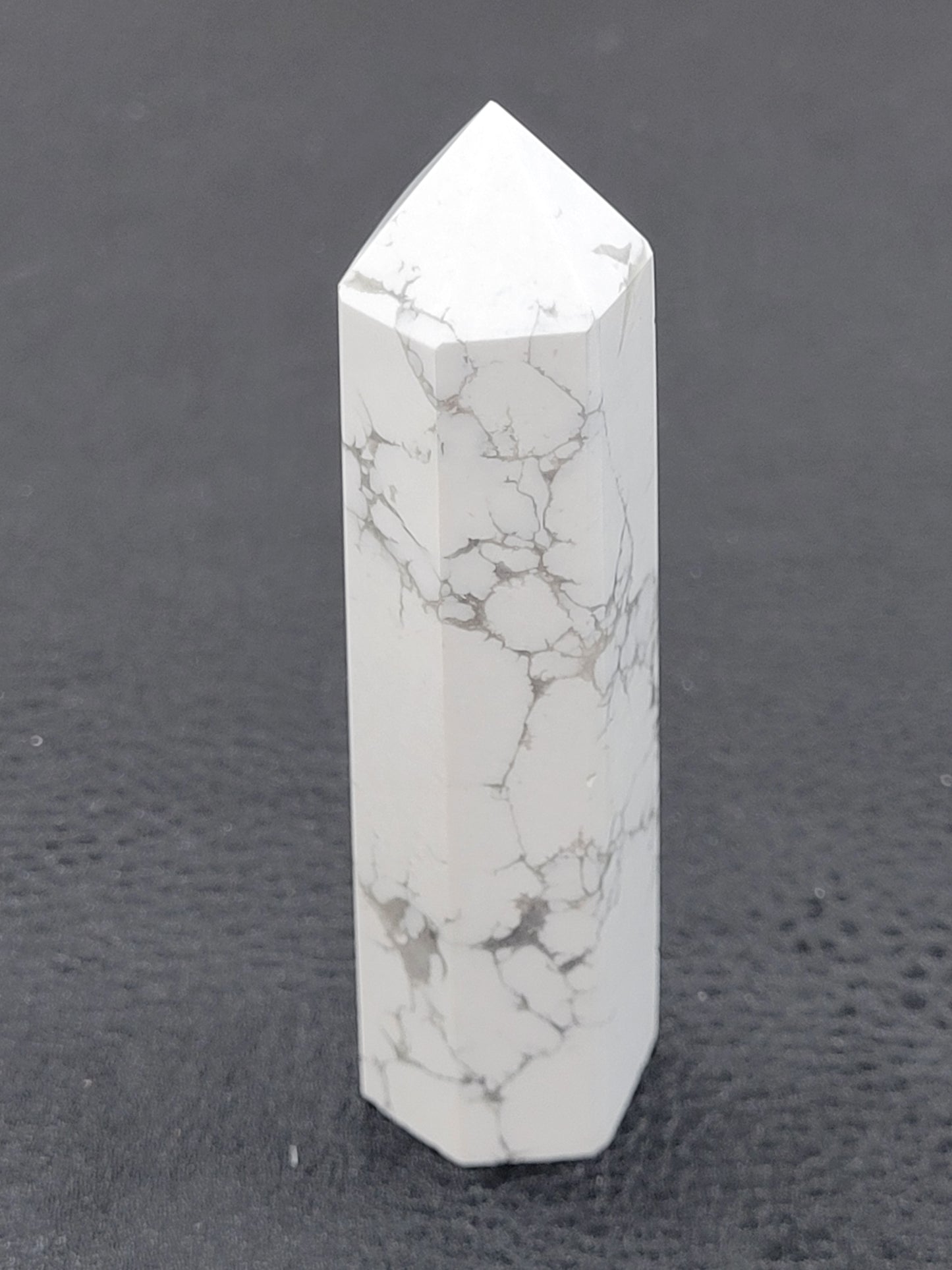 Howlite tower