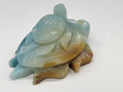 Sea turtle w/ baby - Caribbean Calcite (large)