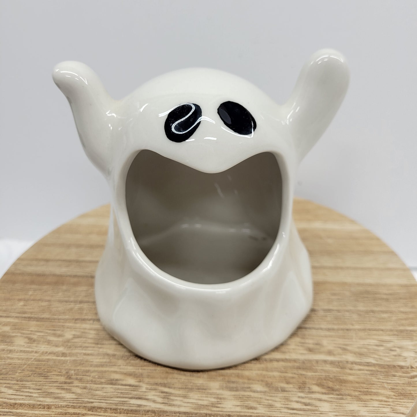 Decorative porcelain ghost