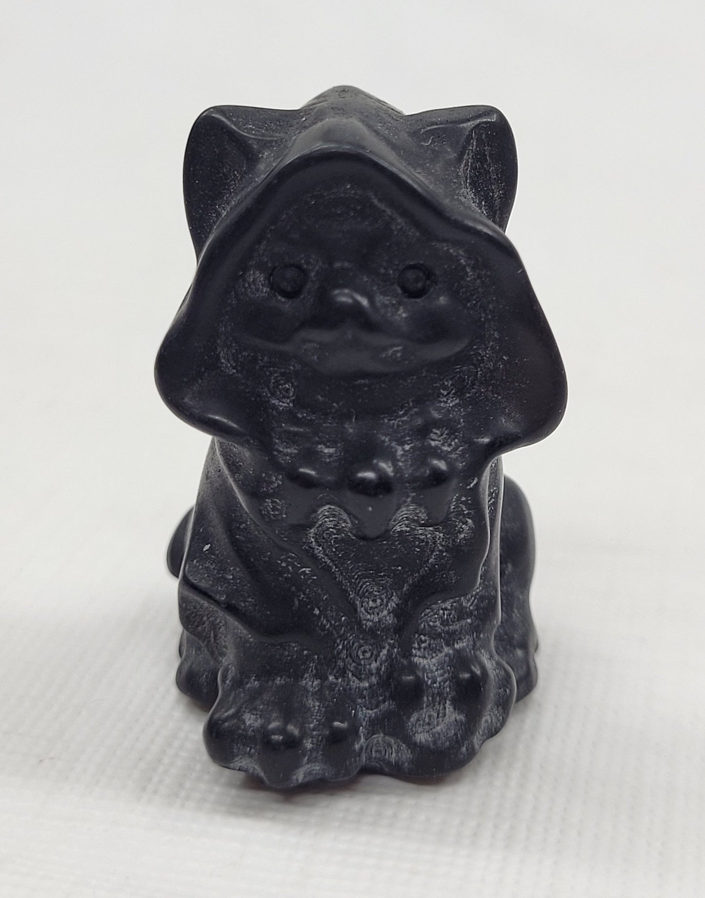 Hooded cat/kitty carving