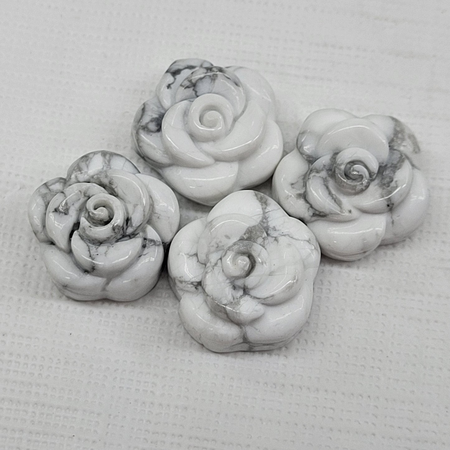 Mini rose flower carvings