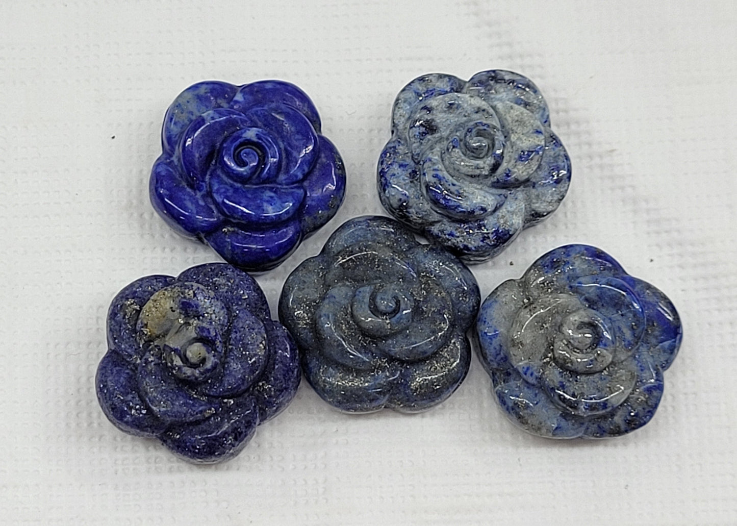 Mini rose flower carvings