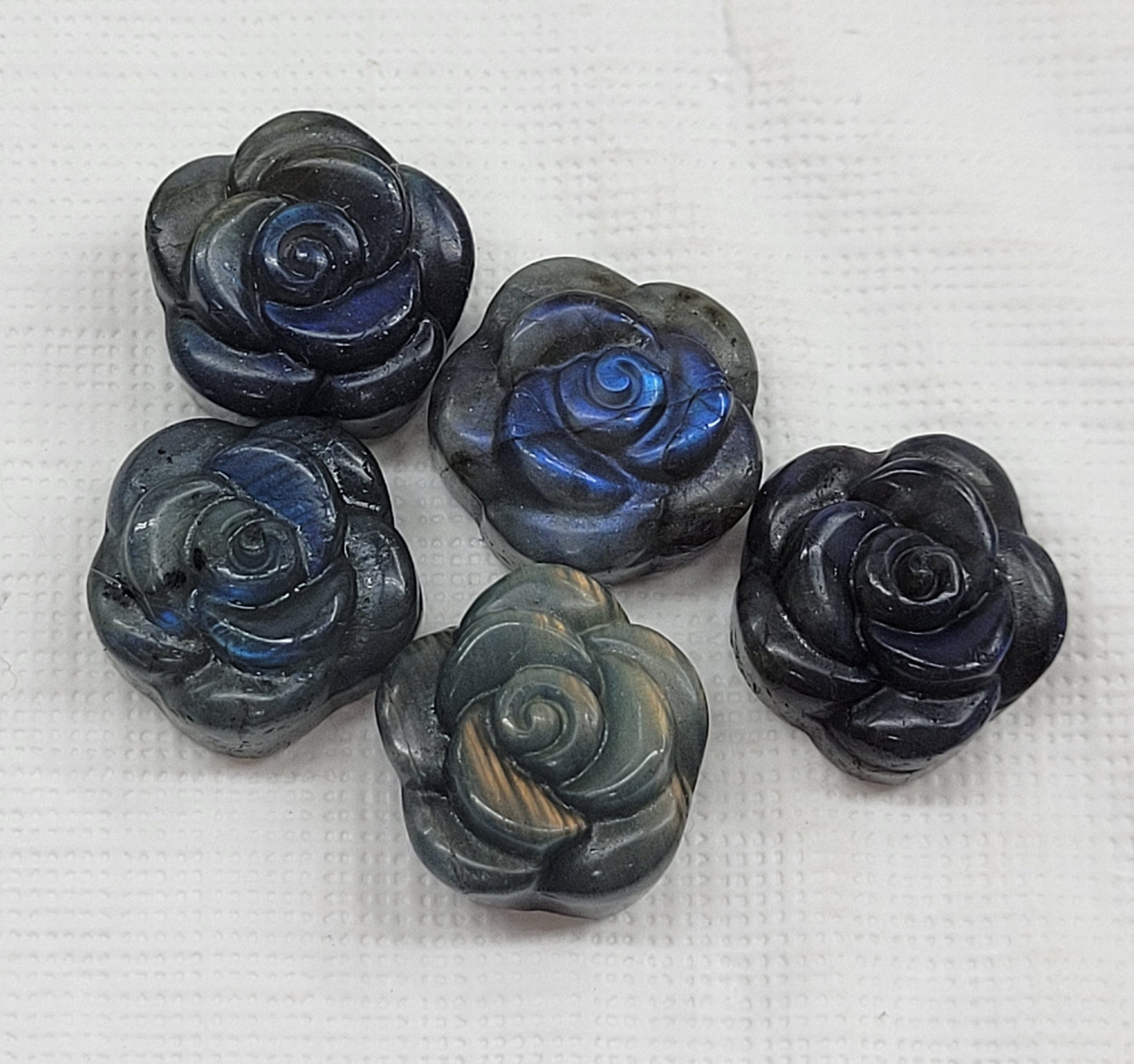 Mini rose flower carvings