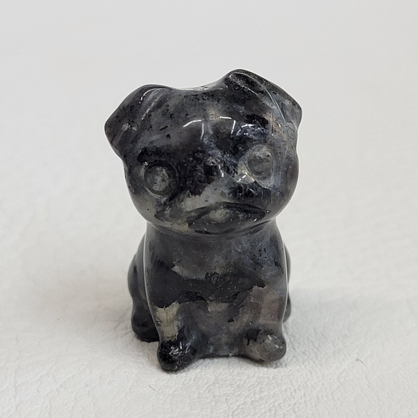 Dog carving - Pug (x-small)