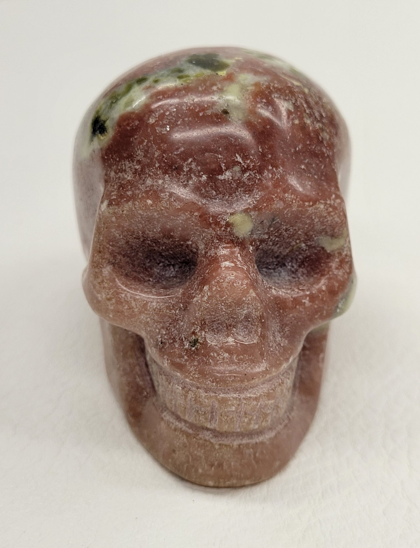 Skull medium - Red Serpentine