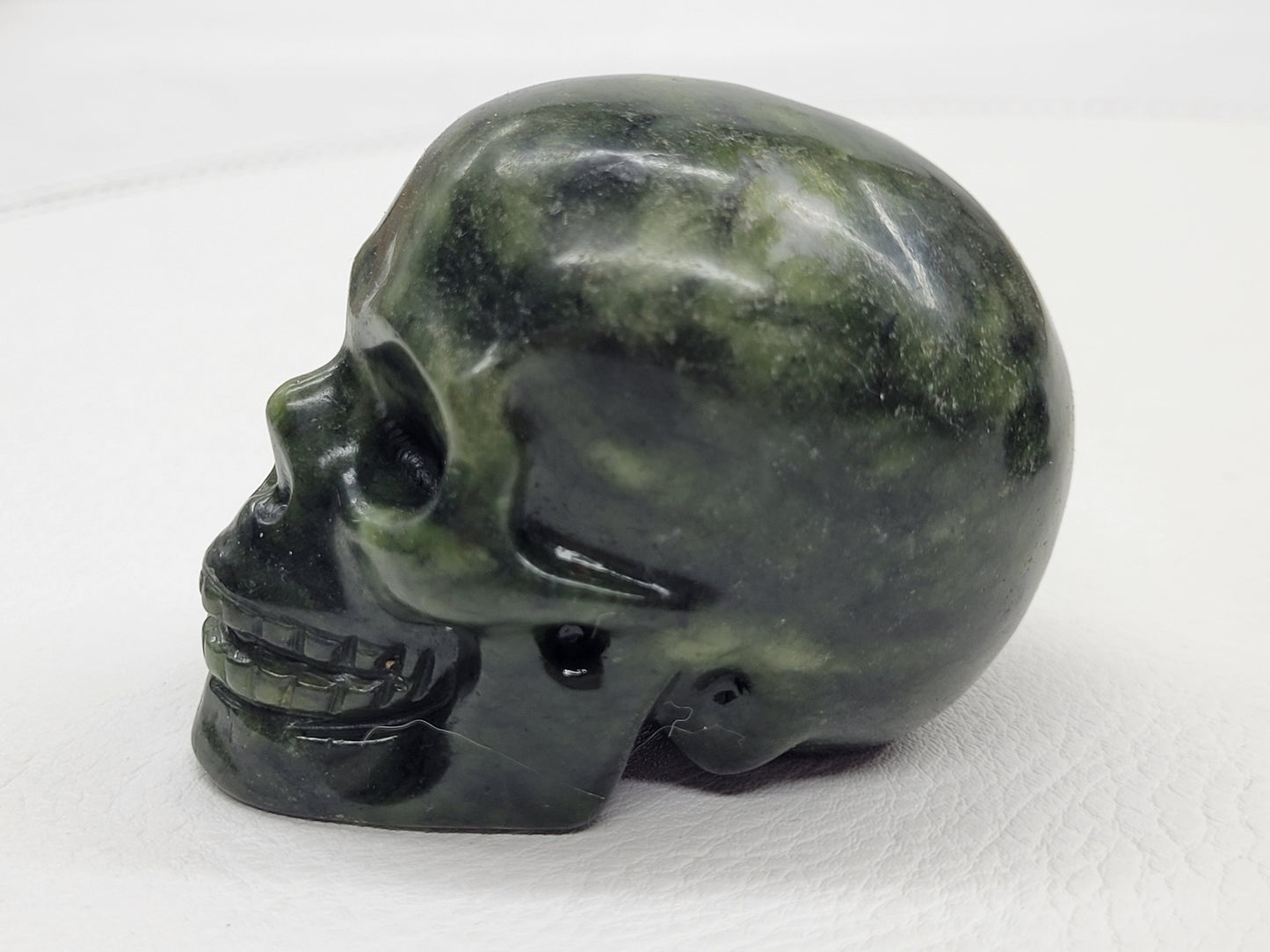 Skull medium - Green Jade