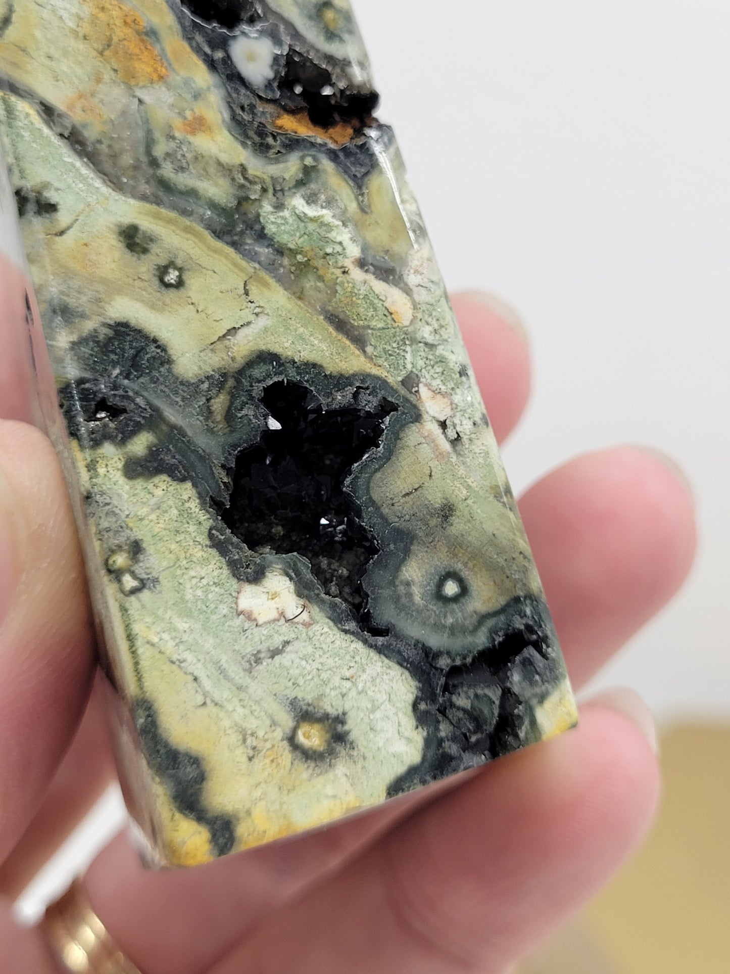 Orbicular Ocean Jasper tower