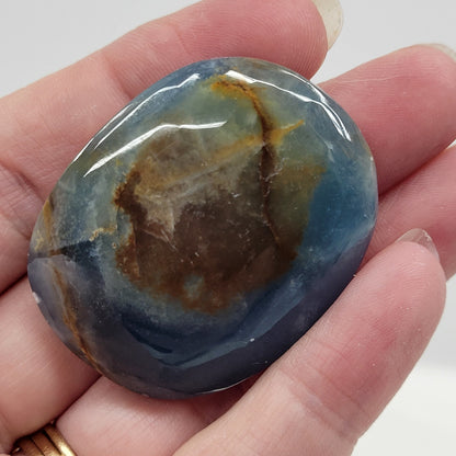 Blue Onyx cabachon (A grade)