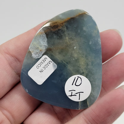 Blue Onyx cabachon (A grade)