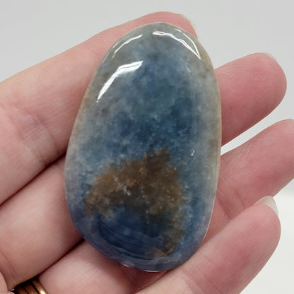 Blue Onyx cabachon (A grade)