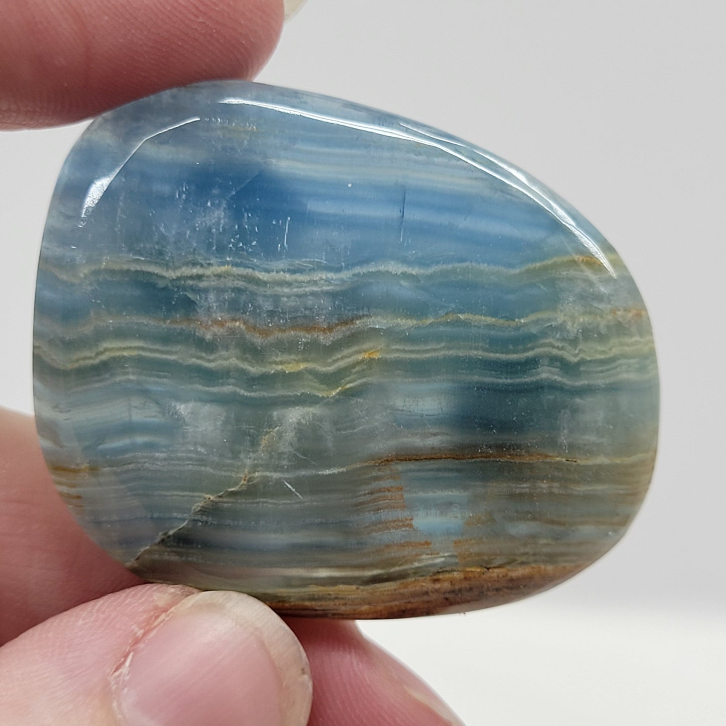 Blue Onyx cabachon (A grade)