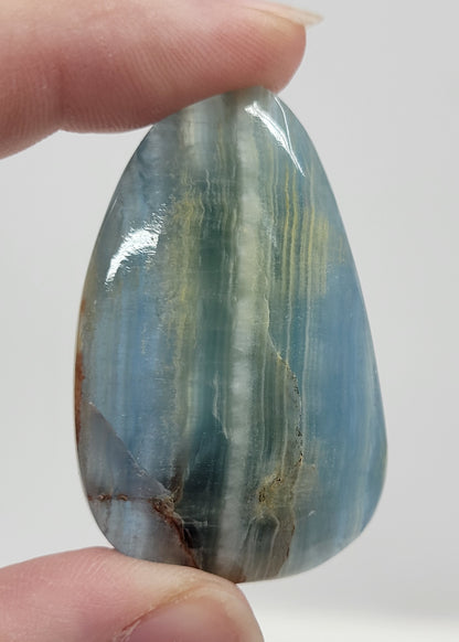 Blue Onyx cabachon (A grade)