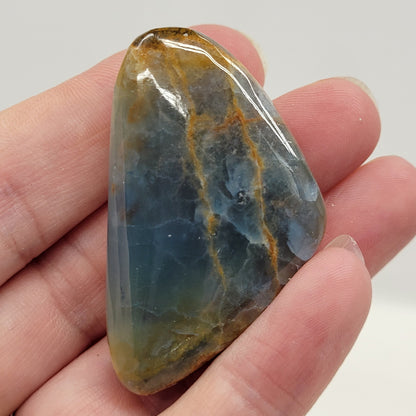 Blue Onyx cabachon (A grade)