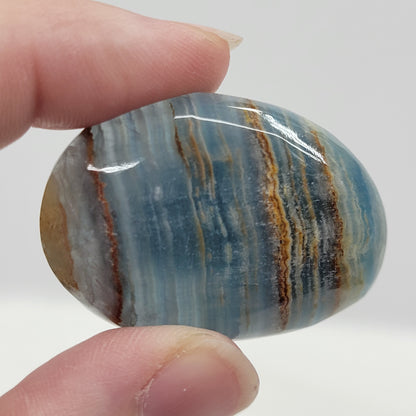 Blue Onyx cabachon (A grade)