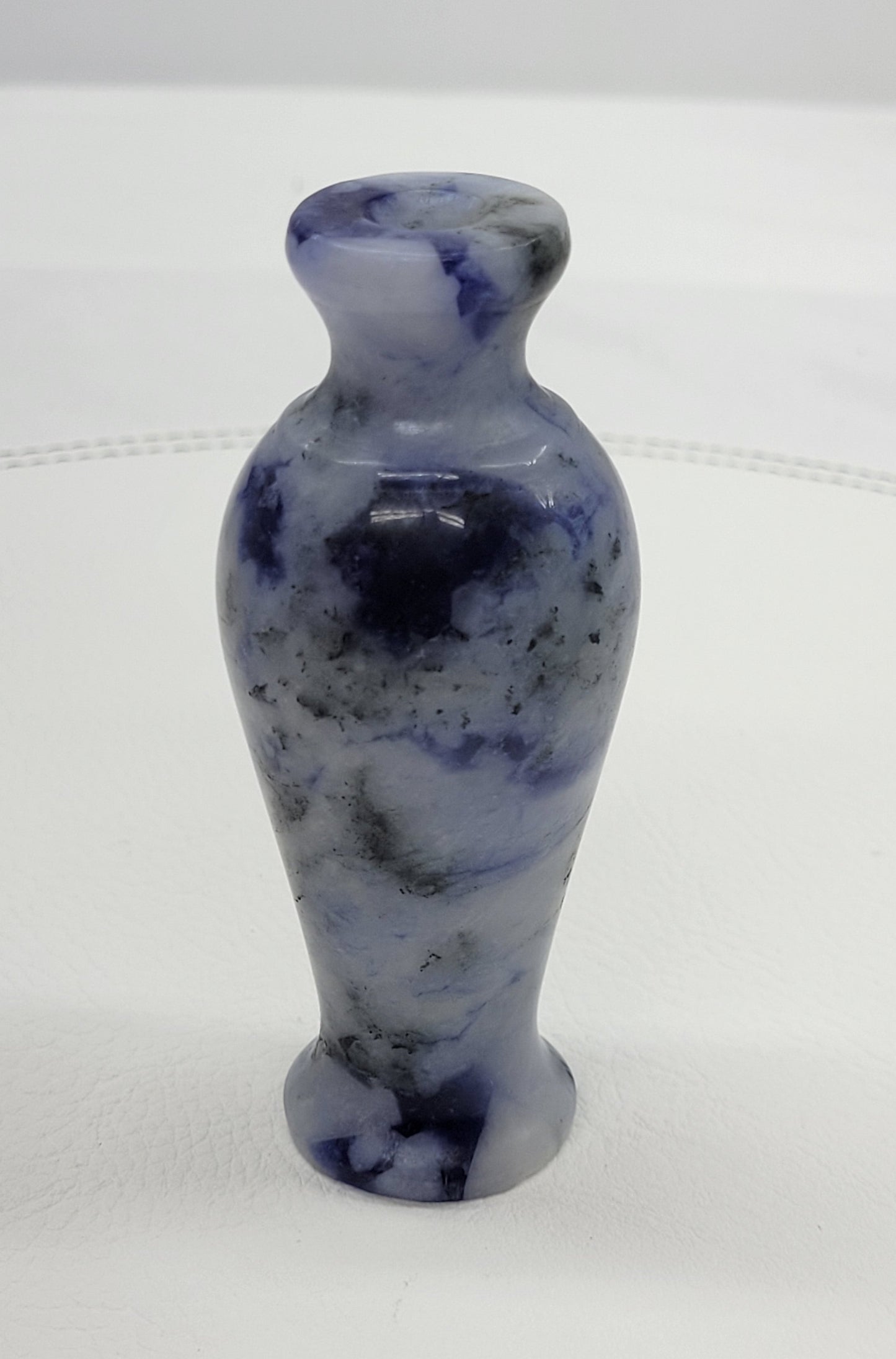 Lazurite vase