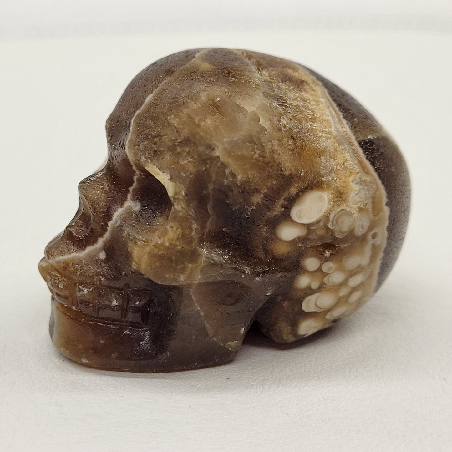 Amber Calcite skull (small)