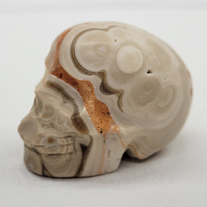 Amber Calcite skull (small)