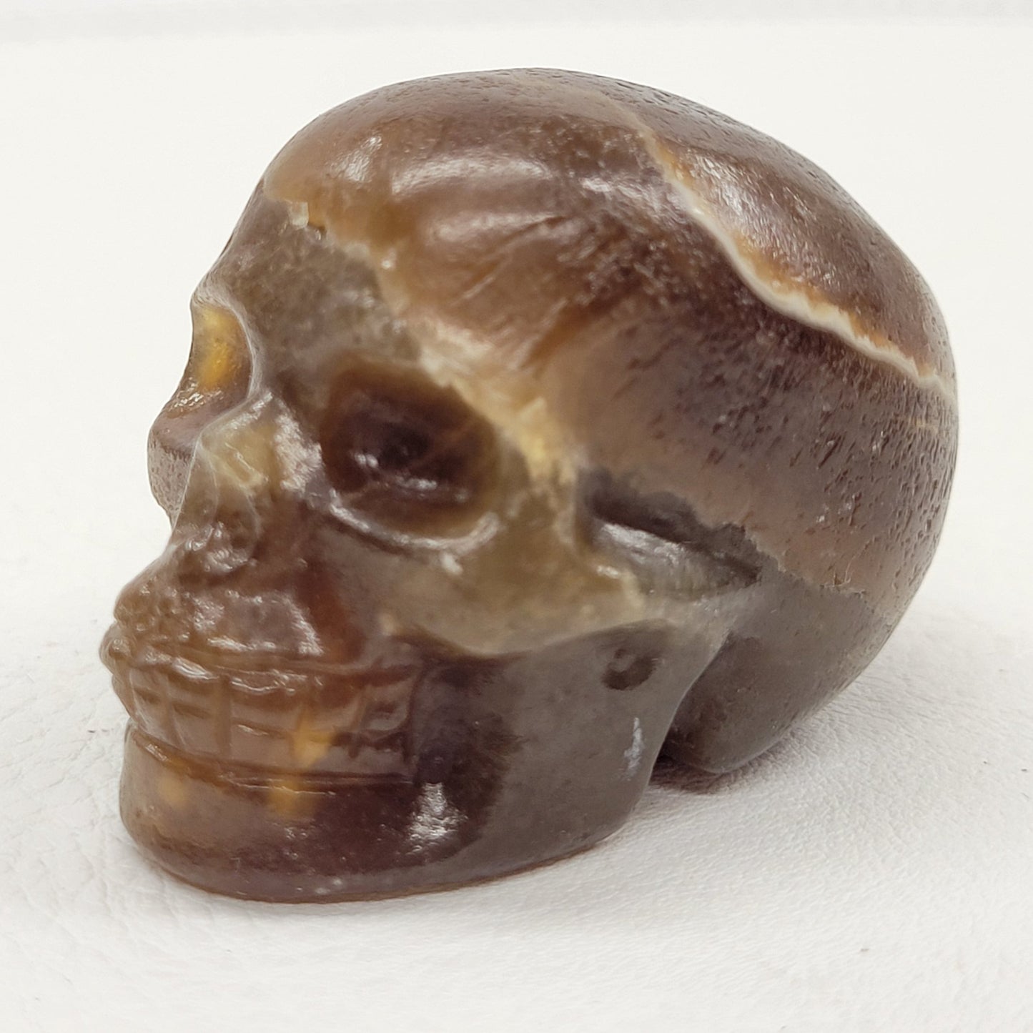 Amber Calcite skull (small)