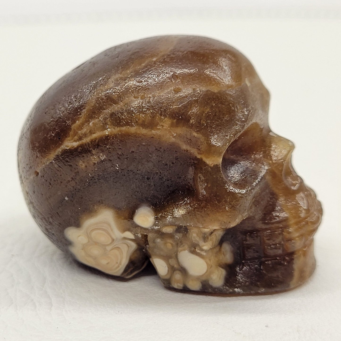 Amber Calcite skull (small)