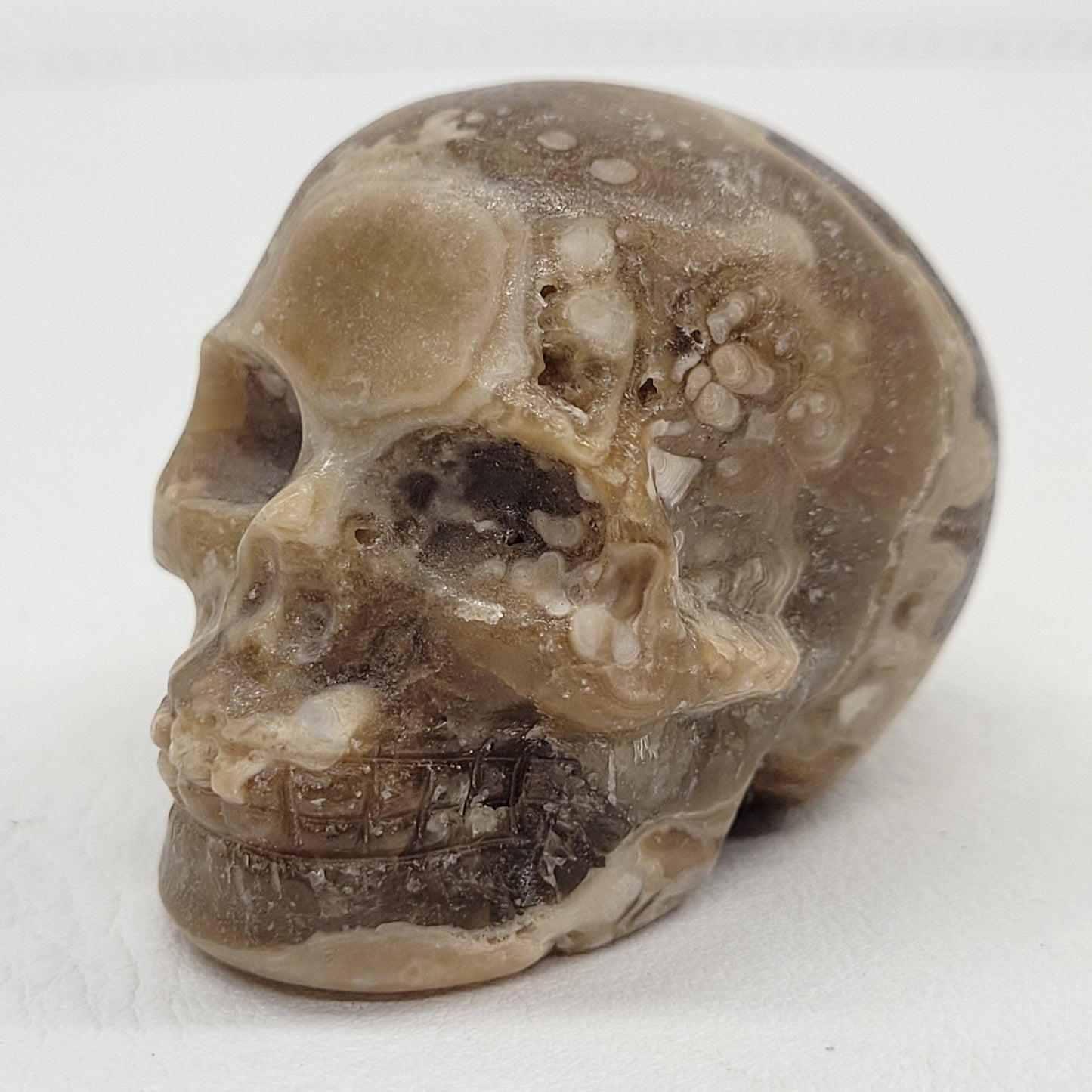 Amber Calcite skull (small)