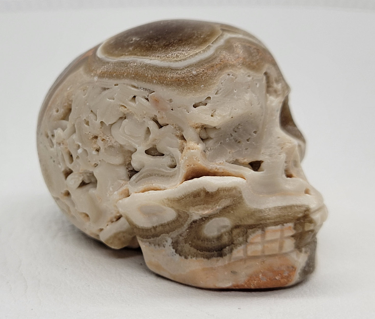 Amber Calcite skull (small)