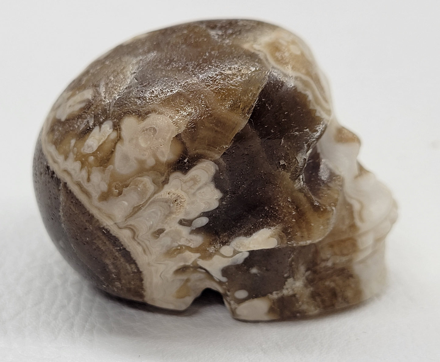 Amber Calcite skull (small)