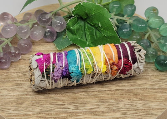 '7 Chakras' Floral White Sage smudge stick