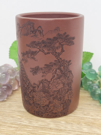 Yixing drinking cup - Hand etched Peacock