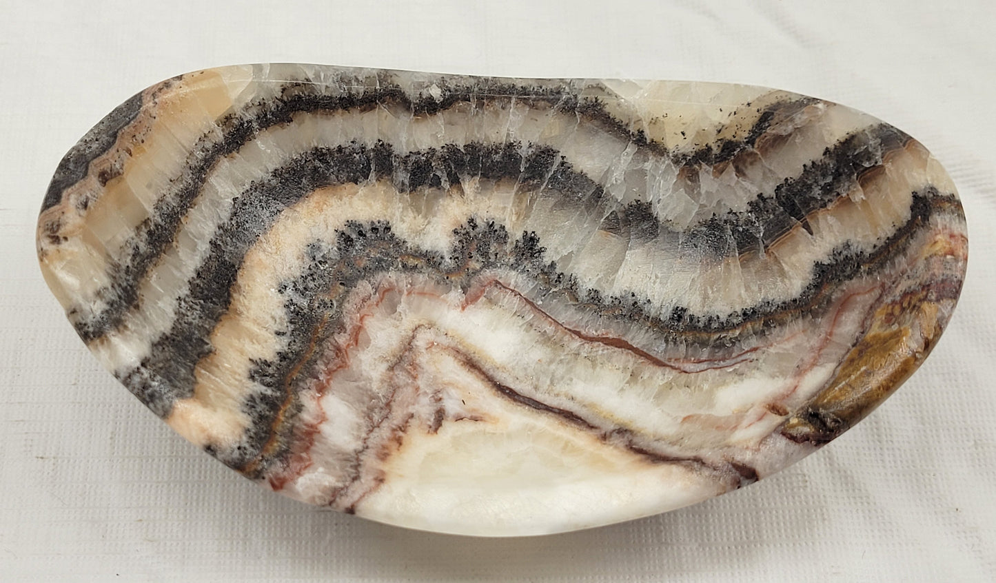 Calcite bowl