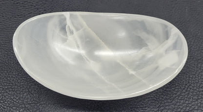 Calcite bowl