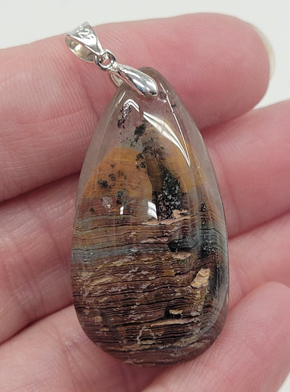 Garden Quartz pendant