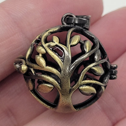 Brass sphere holder pendant