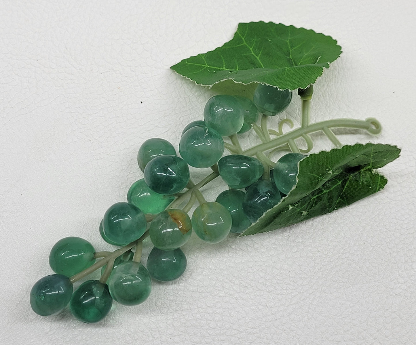 Fluorite grape clusters