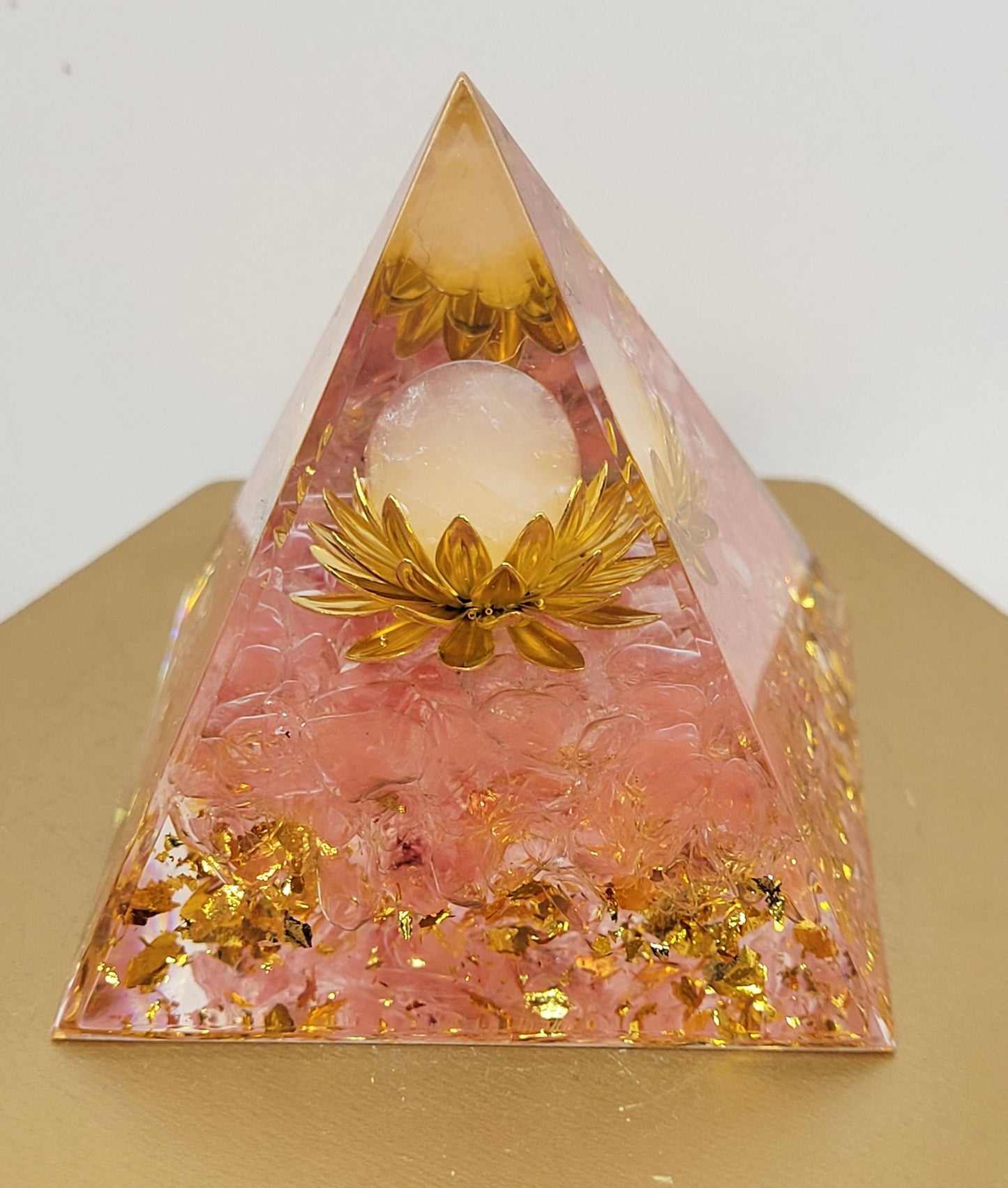 Resin pyramid w/ crystal chips