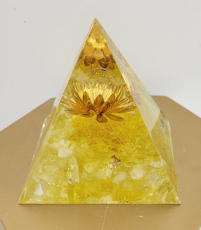 Resin pyramid w/ crystal chips