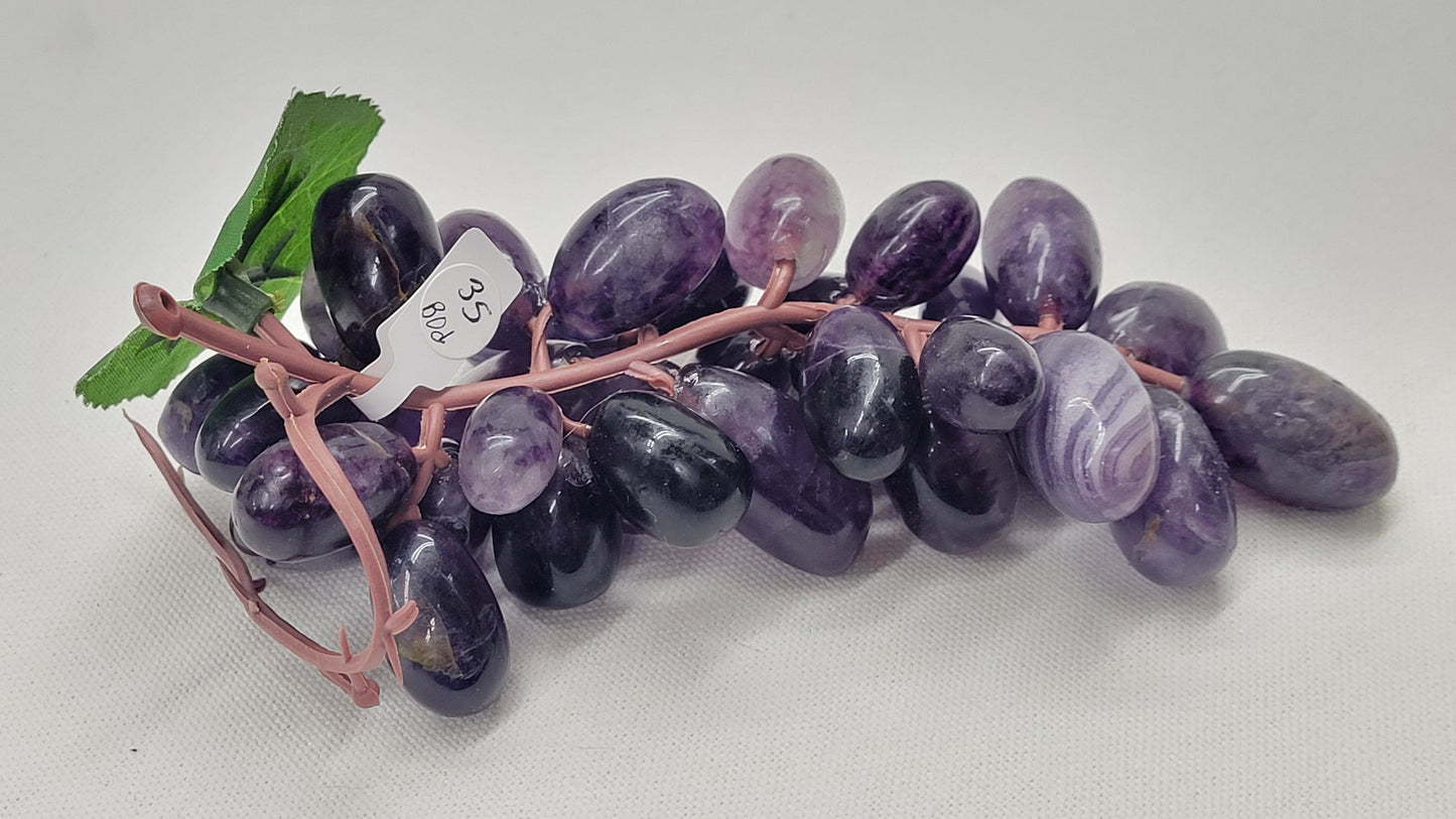 Fluorite grape clusters